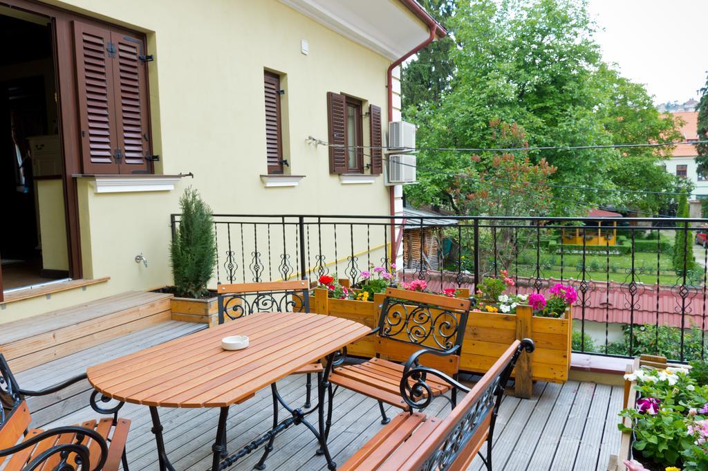 Arina Apartments Braşov Habitación foto